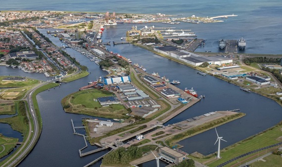 Foto van Haven Den Helder vanuit de lucht