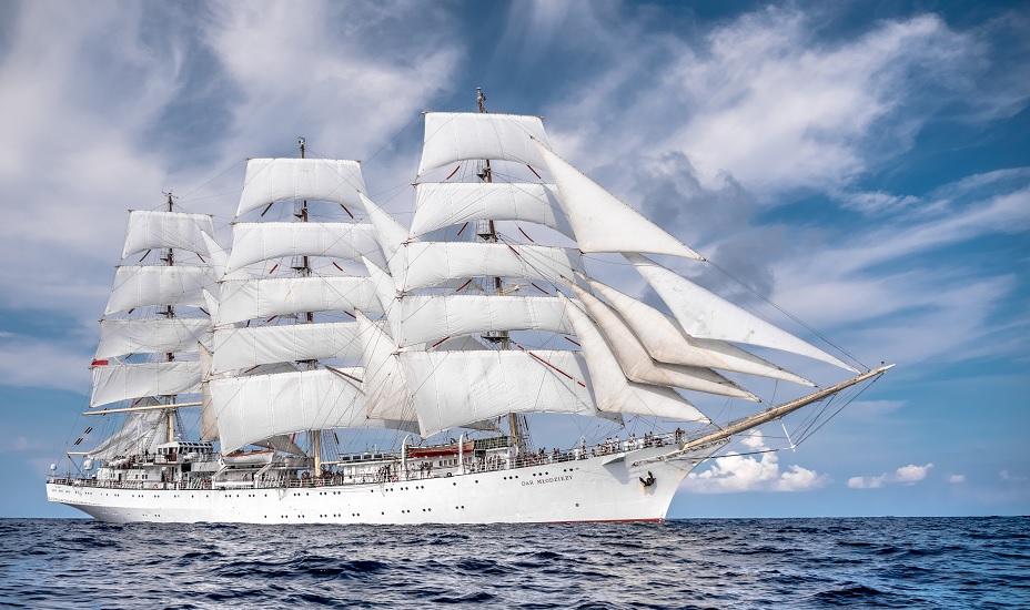 Zeilschip Dar Młodzieży.