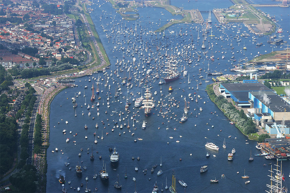 Voorbeeld luchtfoto Noordzeekanaal SAIL