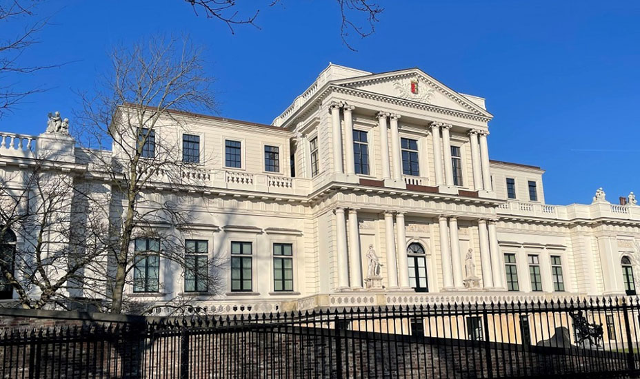 Provinciehuis welgelegen in februari