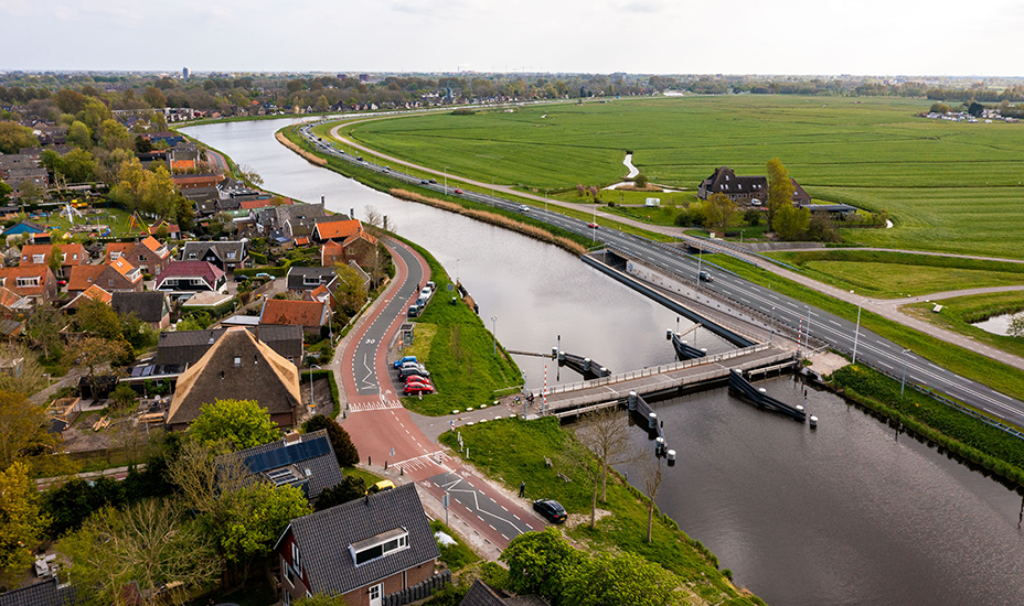 Luchtfoto van de Rekervlotbrug
