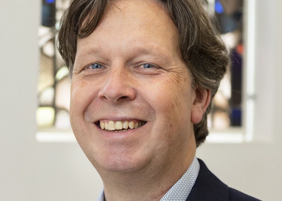 Portretfoto van Statenlid Tino Wallaart van de PvdA